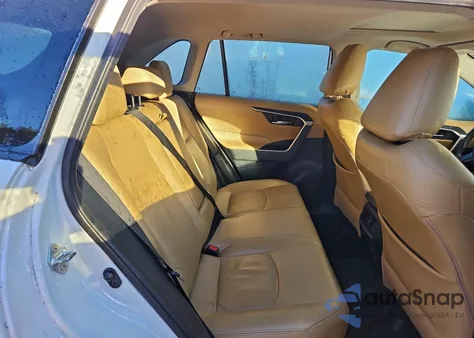 2020 Toyota Rav4 Xle from USA, damaged, VIN 2T3P1RFV1LC135525